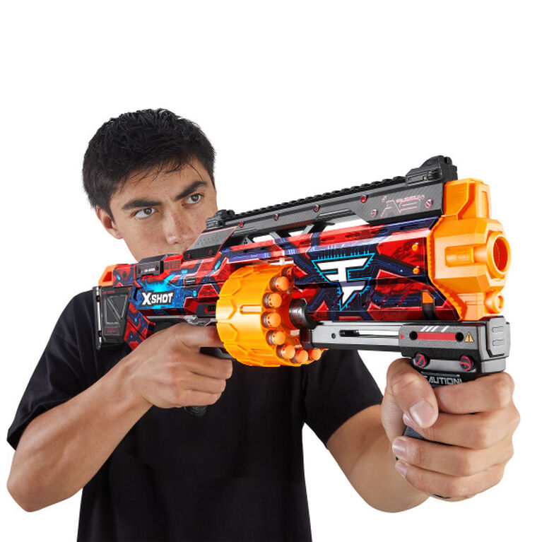 X-Shot Skins Last Stand Dart Blaster - FaZe Clan (16 fléchettes) par ZURU