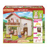Calico Critters Hilltop Terrace Gift Set
