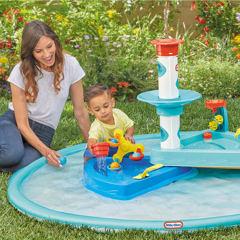 Little Tikes 3-in-1 Splash 'n Grow Outdoor Water Play Table with