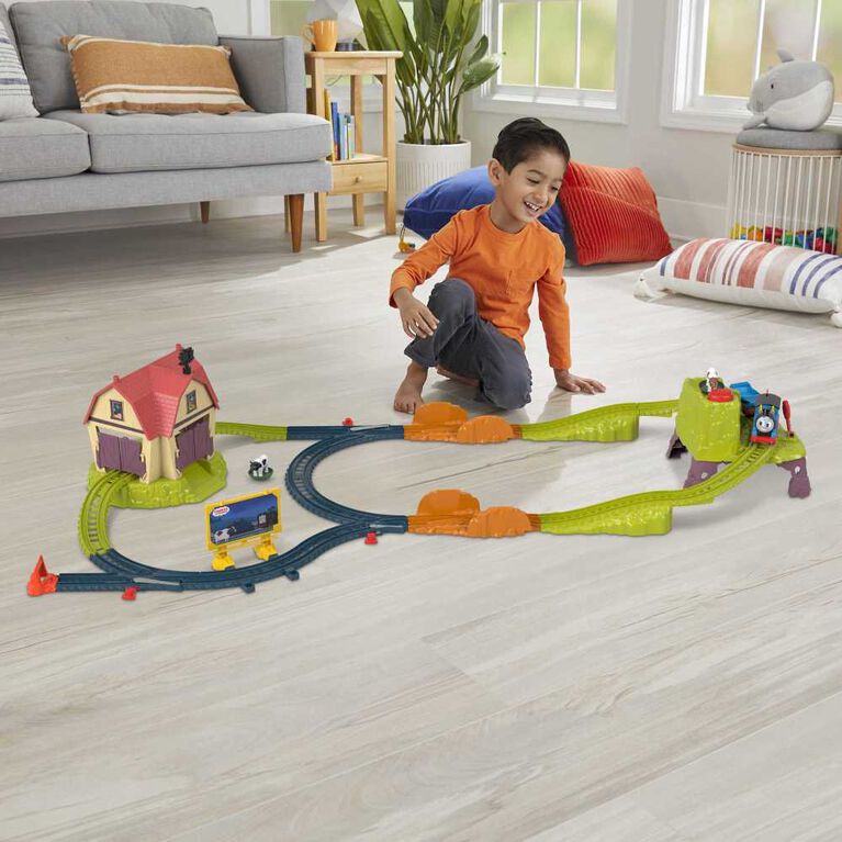 Thomas and Friends  Back to the Barn Track Set