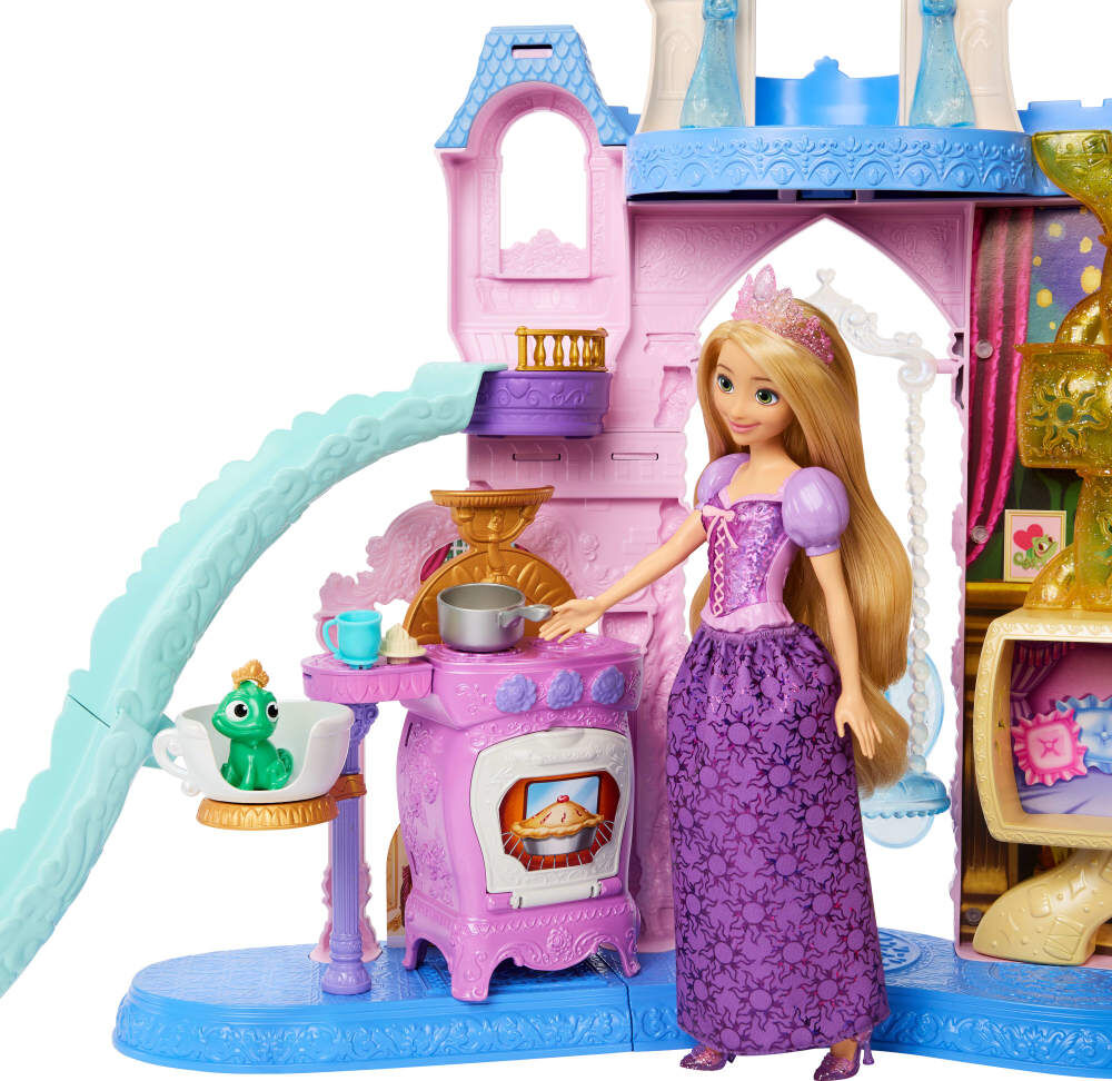 Disney Princess Pet Palace Playset with 7 Play Areas, 3 Animal Friends & 20+ Furniture & Accy