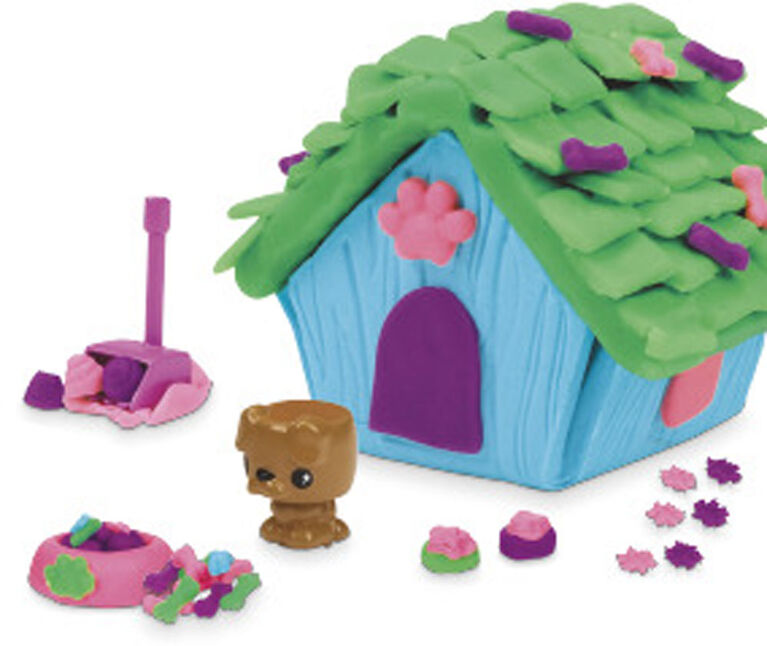 PlayDoh Builder Doghouse Mini Animal Building Kit with 3 PlayDoh Cans