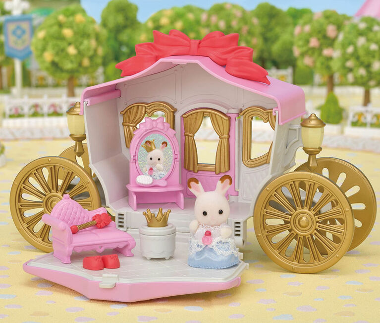 Calico Critters Royal Carriage Set, Dollhouse Playset with Vehicle and Accessories