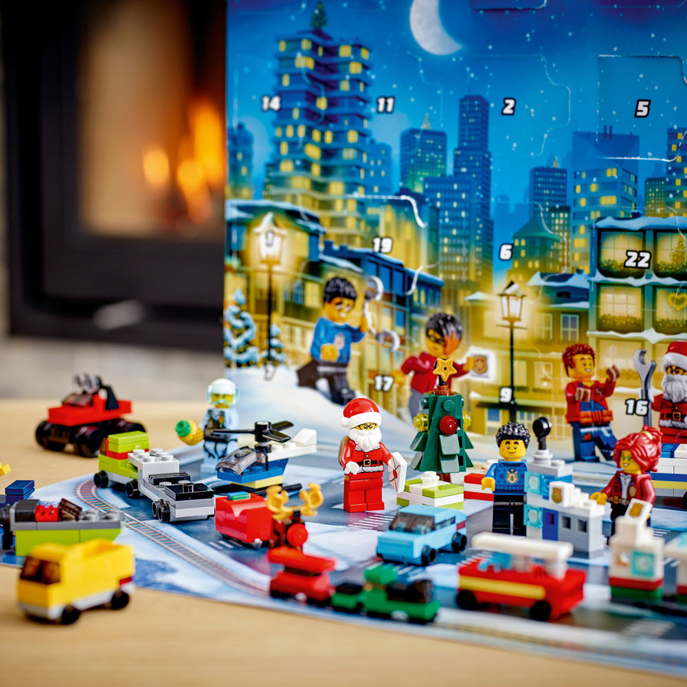 LEGO City Town Advent Calendar 60268