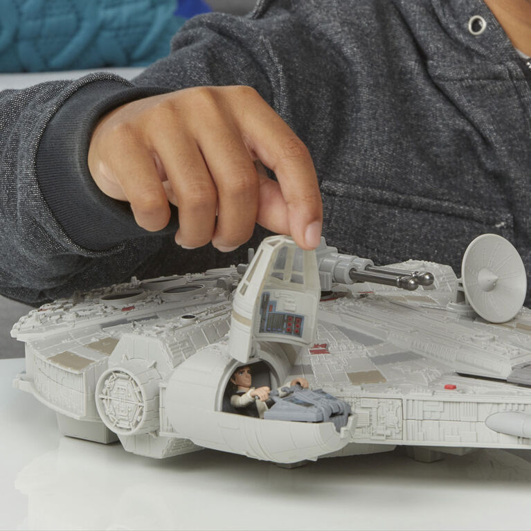 Star Wars Mission Fleet Han Solo Millennium Falcon 2.5-Inch-Scale Figure and Vehicle