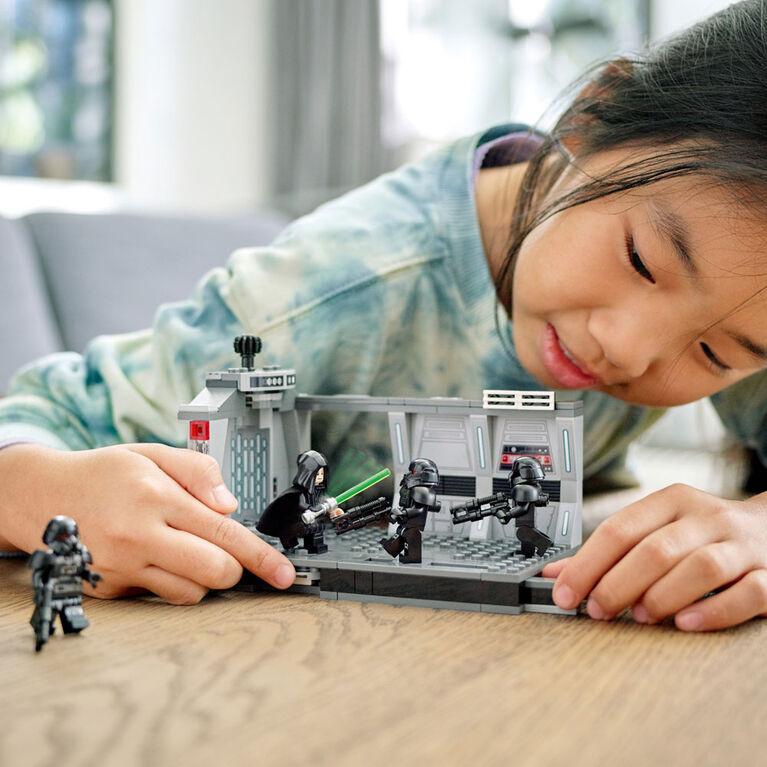 LEGO Star Wars Dark Trooper Attack 75324 Building Kit (166 Pieces)