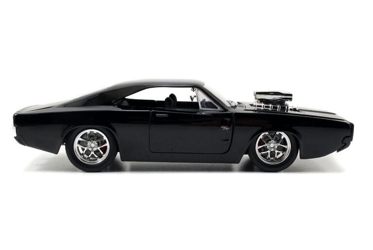 Fast & Furious - 1:24 Die-cast - 1970 Dodge Charger  Street version