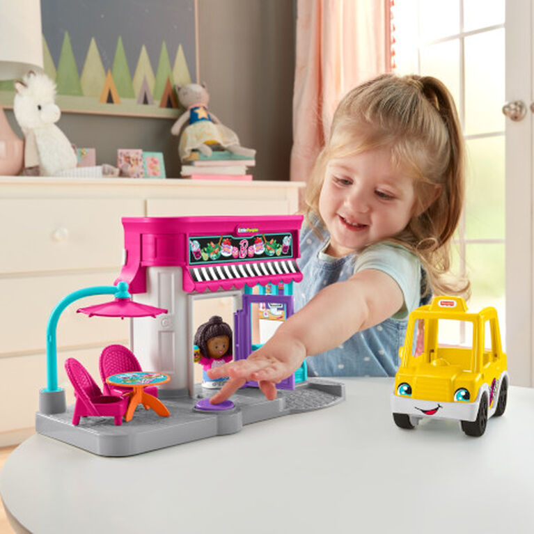 Fisher-Price Barbie City Adventures Café and Cab by Little People