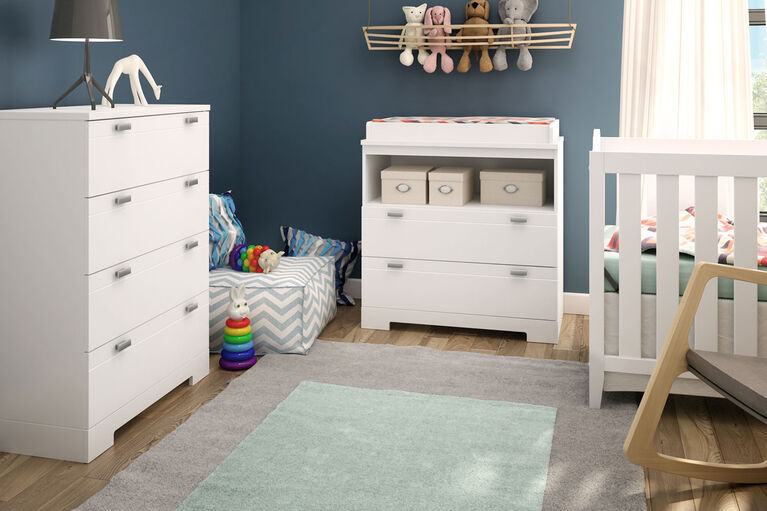 Reevo Changing Table and 4-Drawer Chest Set- Pure White