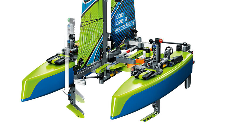 LEGO Technic Le catamaran 42105 (404 pièces)