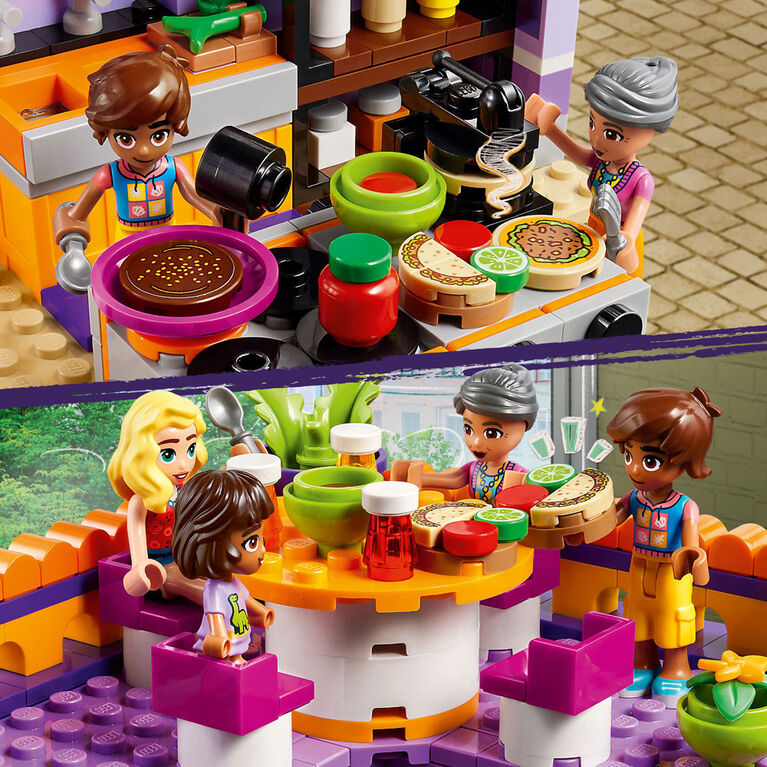 LEGO Friends Heartlake City Community Kitchen 41747 Building Toy Set (695 Pieces)