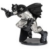 BATMAN, Mini-figurines à l'échelle 5 cm à collectionner dans une boîte surprise (les personnages et les styles peuvent varier)