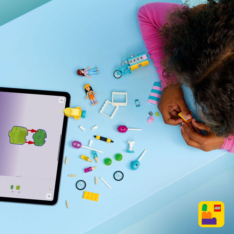 LEGO Friends Le Kiosque de Cr&egrave;me Glac&eacute;e et de Ballons - Jouet de Simulation - 2 Minipoup&eacute;es, des Ballons et un V&eacute;lo - 42692