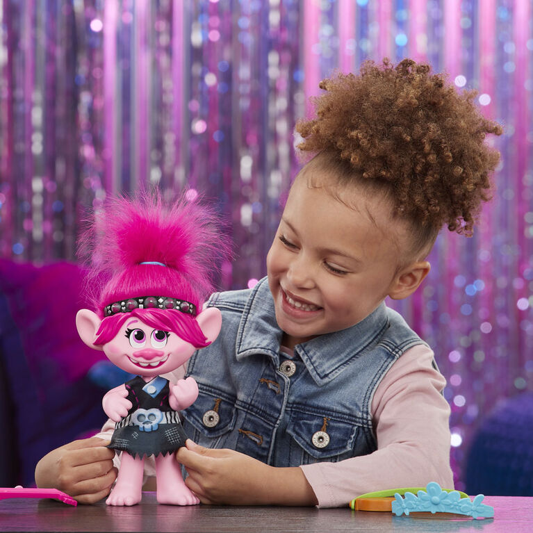 Trolls World Tour Pop To Rock Poppy Singing Doll English Version