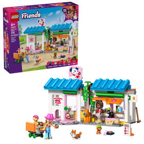 LEGO Friends La Boulangerie de G&acirc;teries pour Chiens - Ensemble de Jouet de Construction avec 2 Minipoup&eacute;es et 4 Chiens - 42677