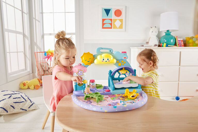 Fisher-Price - Little People - Rendez-vous de jeu des bébés 1-2-3 - Édition anglaise