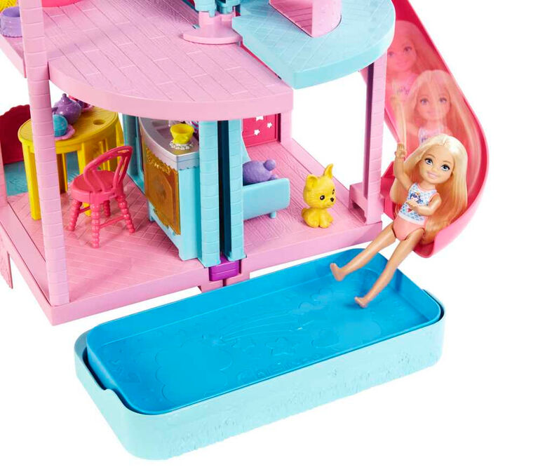 ​Barbie Chelsea Playhouse (20-in) Transforming Dollhouse