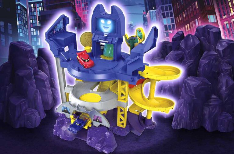 Fisher-Price DC Batwheels Launch and Race Batcave Track Playset with Lights Sounds and 2 Toy Cars