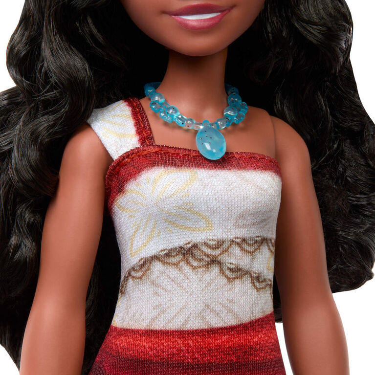 Disney Moana 2 Moana Fashion Doll with 2 Accessories & Removable Outfit, Inspired by the Movie
