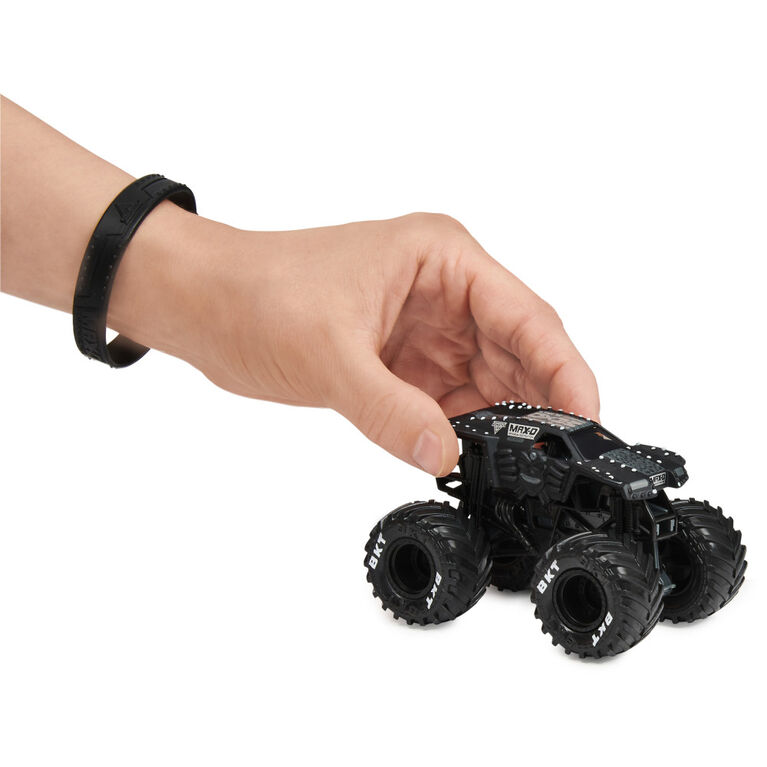 Monster Jam, Official Max D Monster Truck, Die-Cast Vehicle, World Finals Series, 1:64 Scale