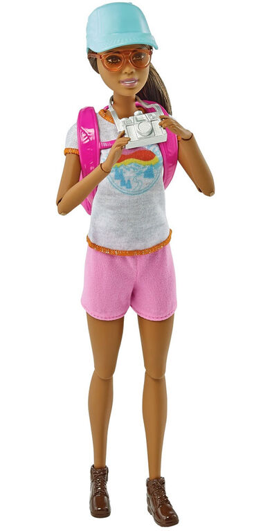 Poupée Barbie Randonneuse, brunette, avec chiot et 9 accessoires
