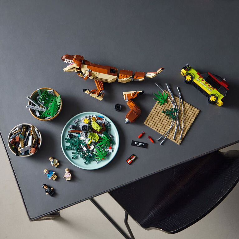Lego Jurassic Park T Rex Breakout 76956 Building Kit 1212 Pieces R Exclusive Toys R Us 