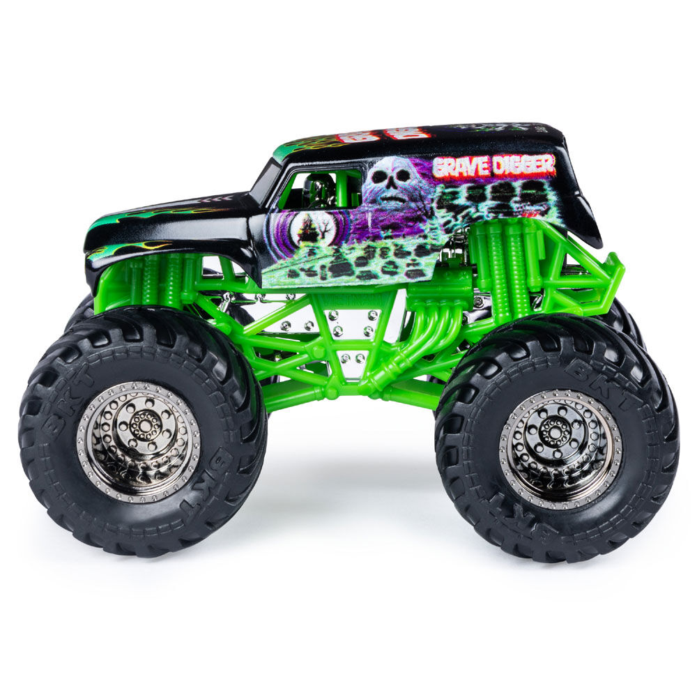 Monster Jam Official Grave Digger vs. Wild Flower Die Cast
