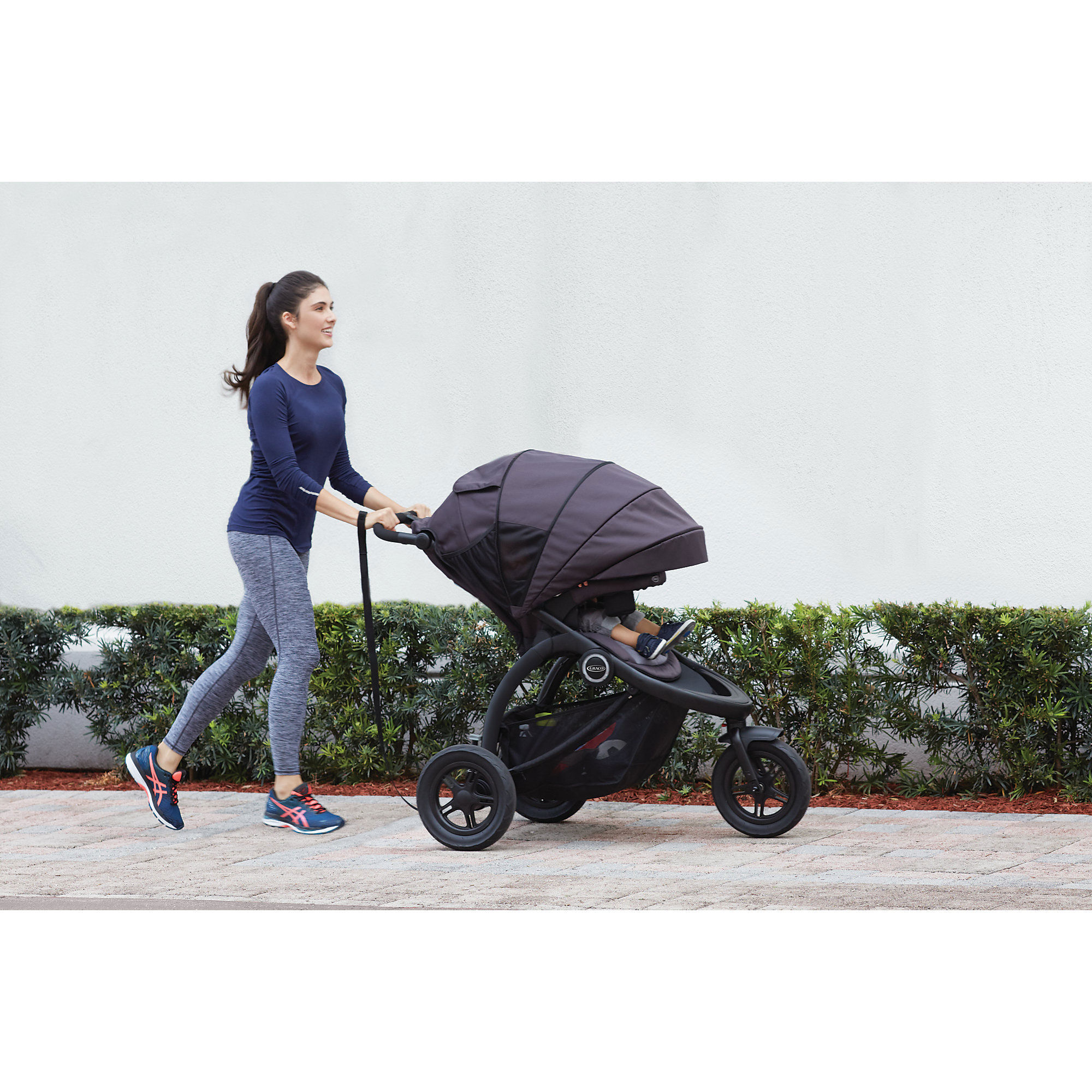 Graco trailrider hotsell jogging travel system
