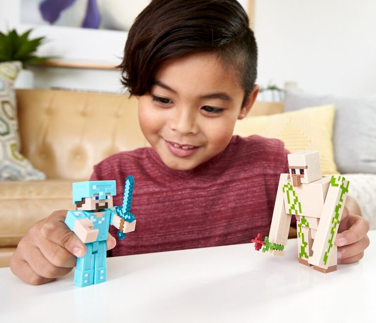 Minecraft Craft-a-block Steve and Iron Golem Figures