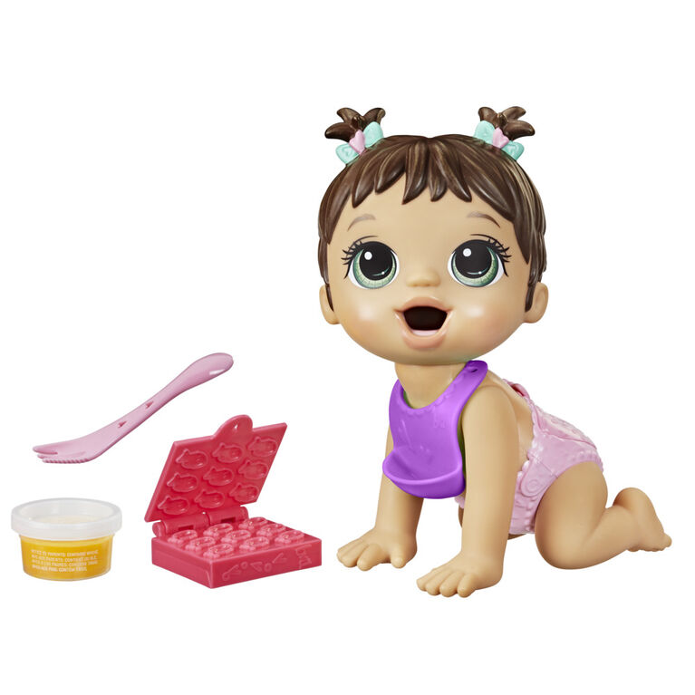 Baby Alive Lil Snacks Doll, Eats and "Poops," 8-inch Baby Doll with Snack Mold, Brown Hair