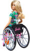 Barbie - Fashionistas - Poupée, fauteuil roulant, cheveux longs