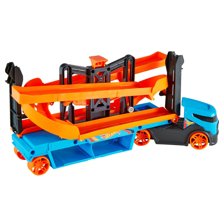 Hot Wheels Lift & Launch with 10 Vehicles Toys R Us Canada