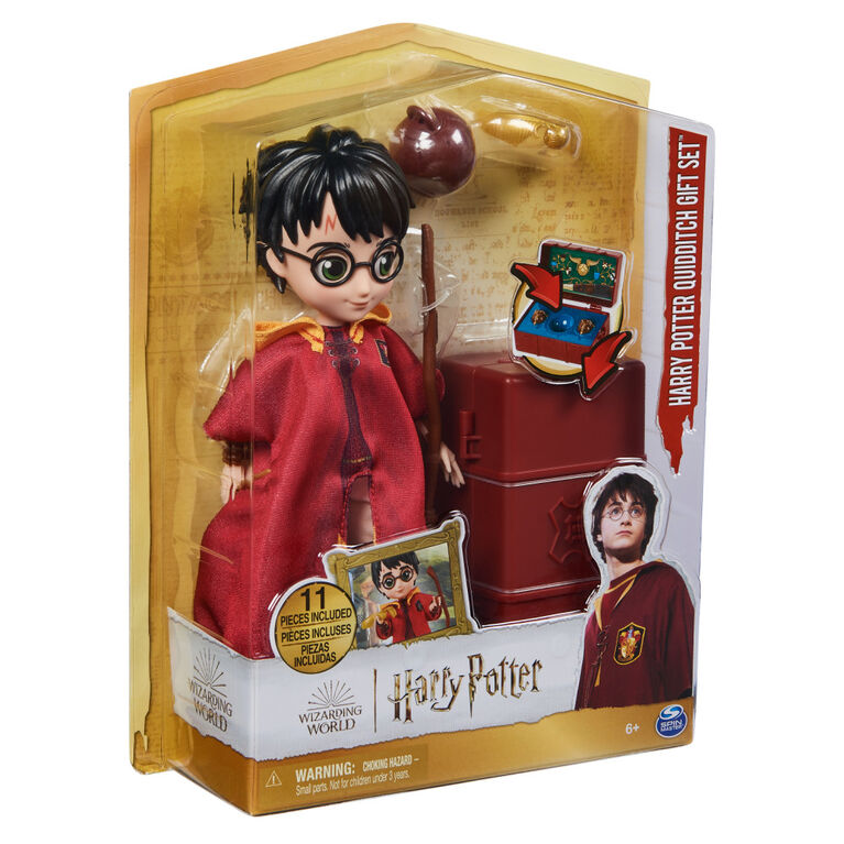 Wizarding World Harry Potter, 8-inch Harry Potter Quidditch Doll Gift Set with Robe and 9 Doll Accessories, 11 Pieces
