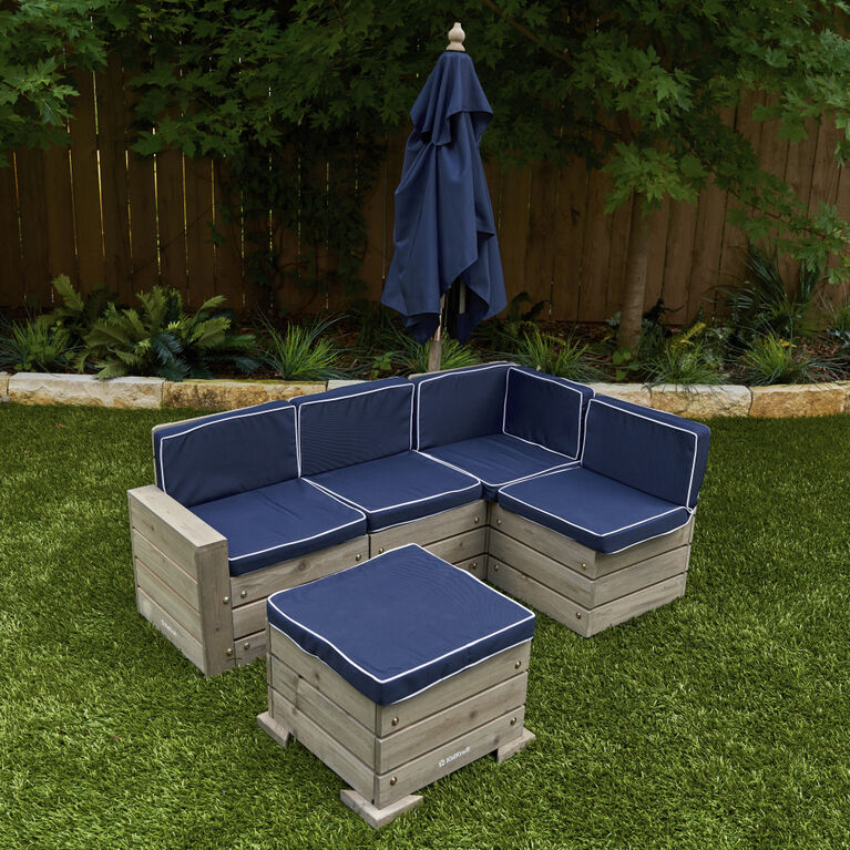 KidKraft - Ensemble modulaire extérieur en bois avec pouf, parasol et coussins, mobilier de patio pour enfants, gris bois de grange et marine