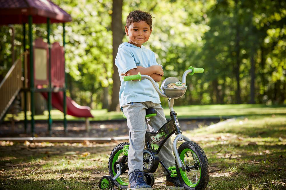 Age Range: 3 to 5 Years Never Used Star Wars The Child 12 inch Kids Bike 