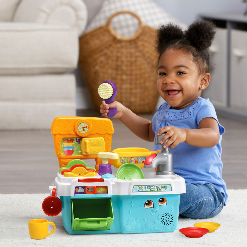 Leapfrog scrub shop and play sink