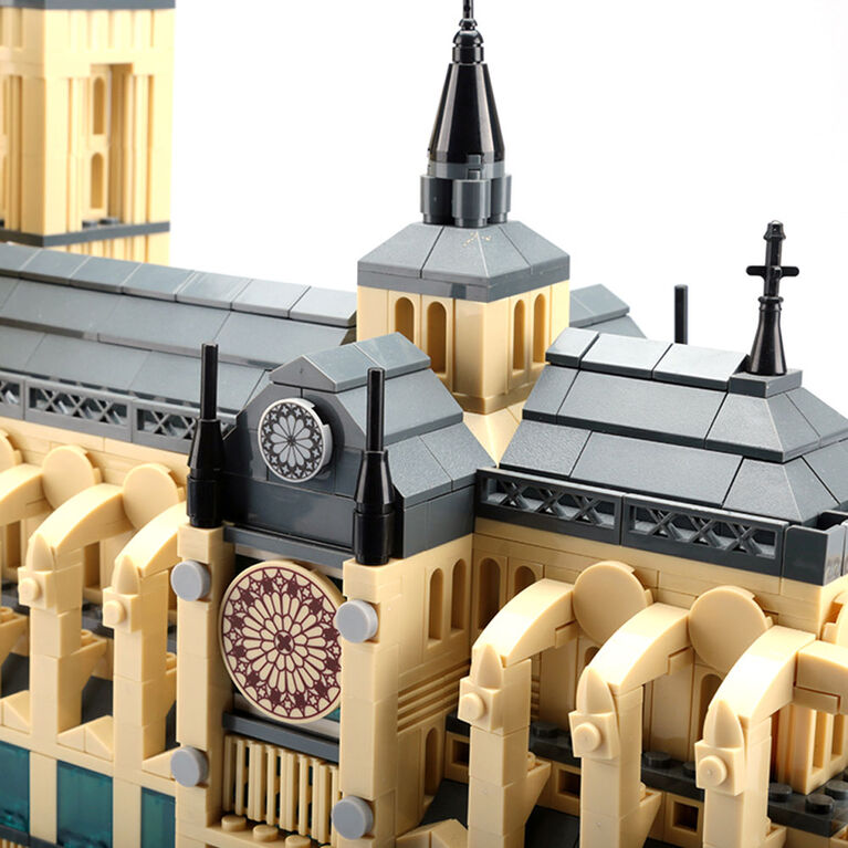 Dragon Blok - Cathedrale Notre-Dame