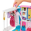 Barbie Dream Closet with Blonde Barbie Doll & 25+ Pieces