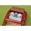 La poussette des triplés pour les bébés triplés au berceau est un accessoire pour les maisonnettes Calico Critters