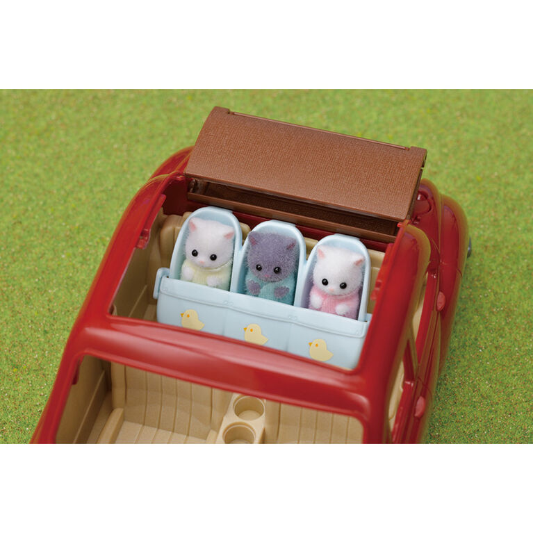 Calico Critters Triplets Stroller, Dollhouse Accessory Set for Triplet Figures