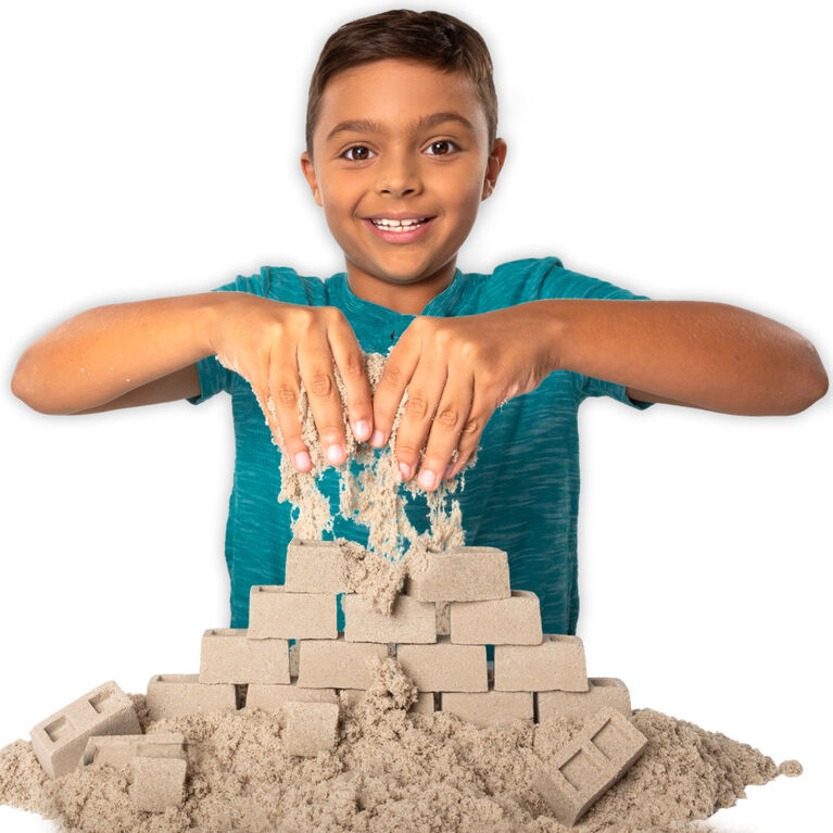 Kinetic Sand, Dig & Demolish Playset with 1lb Kinetic Sand and Toy Truck, Play Sand Sensory Toys