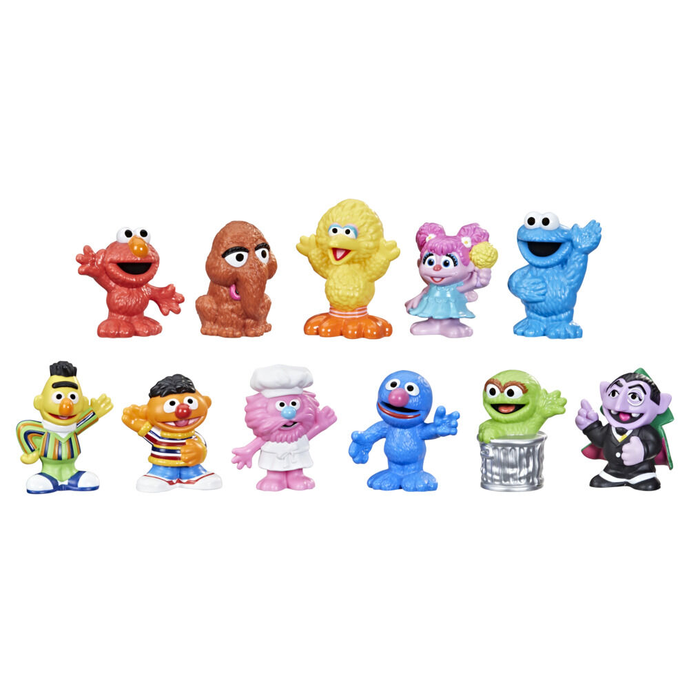 Sesame Street Deluxe Figure Set, Includes 11 Collectible Figures - R  Exclusive