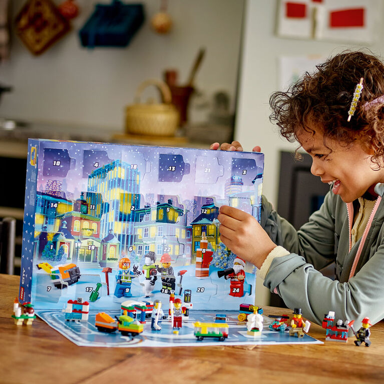 LEGO City Le calendrier de l'Avent 60303 (349 pièces)