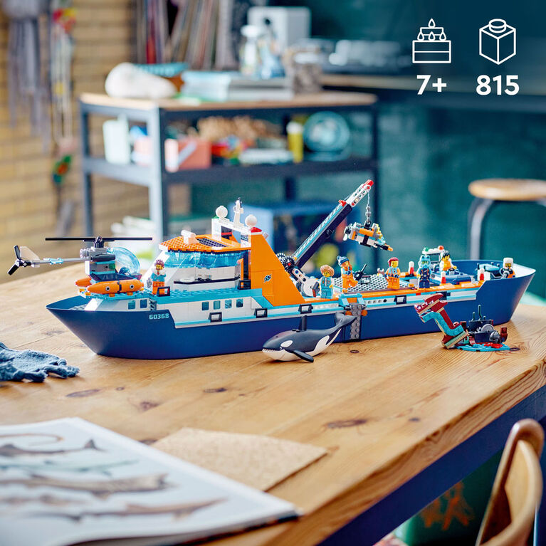 LEGO City 60368 - Le Navire d'Exploration Arctique, Grand Jouet avec Bateau  Flottant, Hélicoptère, Sous-Marin, Épave de Viking, 7 Minifigurines et  Figurine d'Orque pas cher 