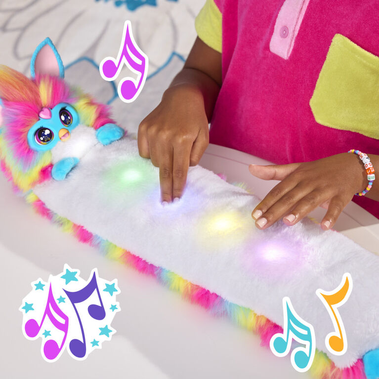 Furby DJ Furby, jouet interactif arc-en-ciel - Version Française Furby DJ Furby, jouet interactif arc-en-ciel - Version Française