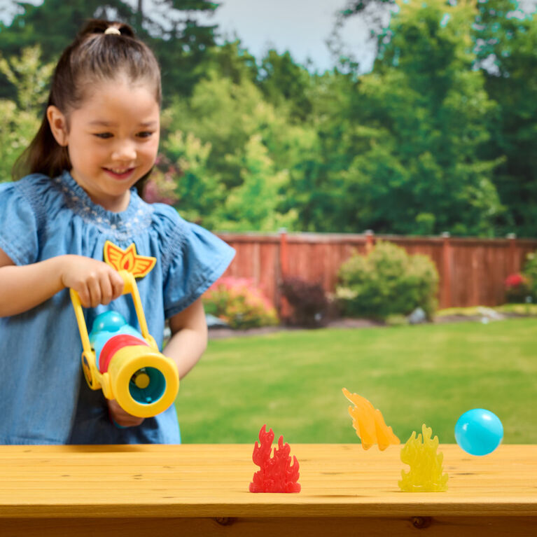 Disney Junior Firebuds, Bo's Training Kit, Projectile Launcher with 3 Water-Styled Balls and 3 Targets