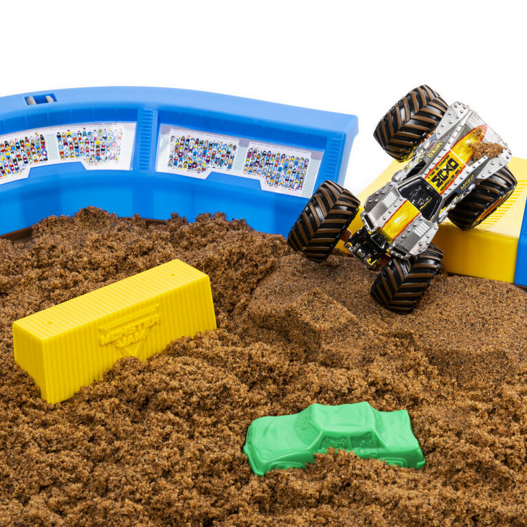 Monster Jam, Coffret Monster Dirt Arena de 60 cm avec 907 g de Monster Dirt et monster truck Monster Jam exclusif en métal moulé à l'échelle 1:64 - Édition anglaise