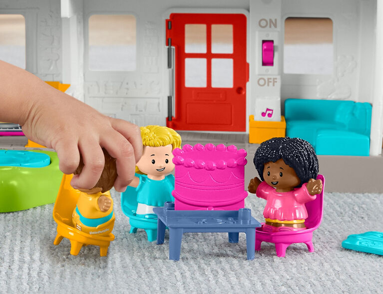 Fisher-Price Little People Friends Together Play House - English and French Version