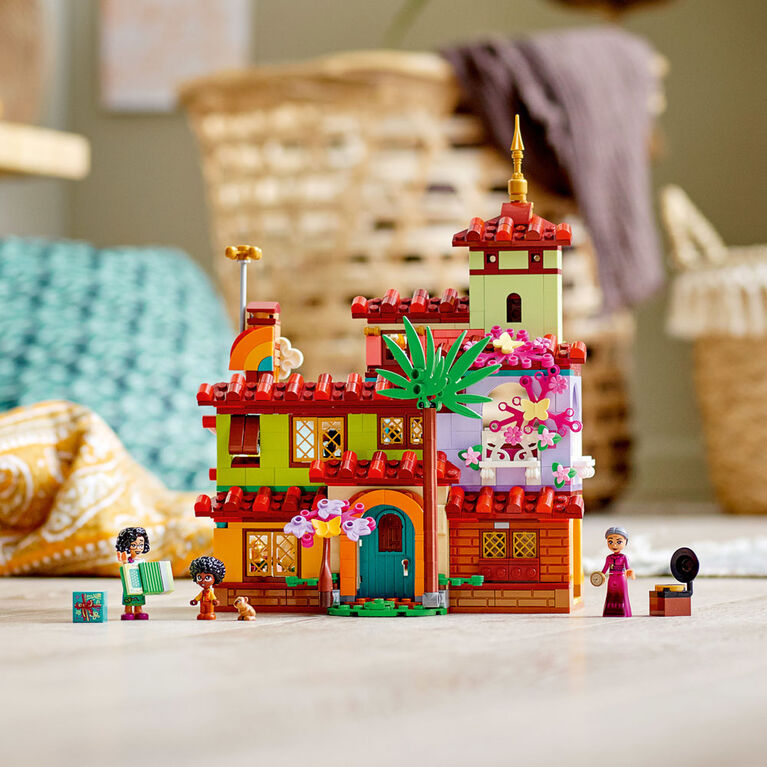 Soldes LEGO Disney - La maison Madrigal (43202) 2024 au meilleur