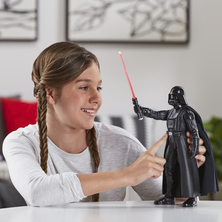 Star Wars Galactic Action Darth Vader, figurine électronique interactive de 30 cm, jouet pour enfants - Édition anglaise